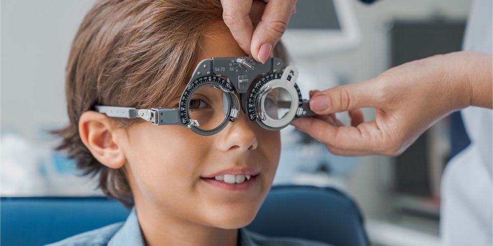 كشف النظر ومقاس النظارات